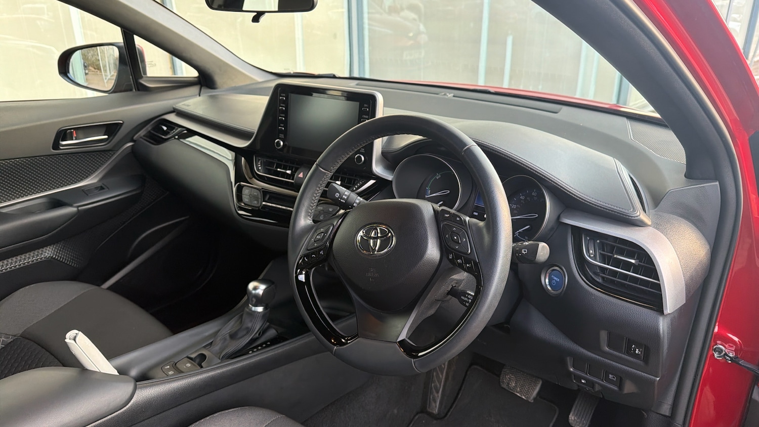 Used Toyota C-HR 2023 for sale - 77154288: Photo 25