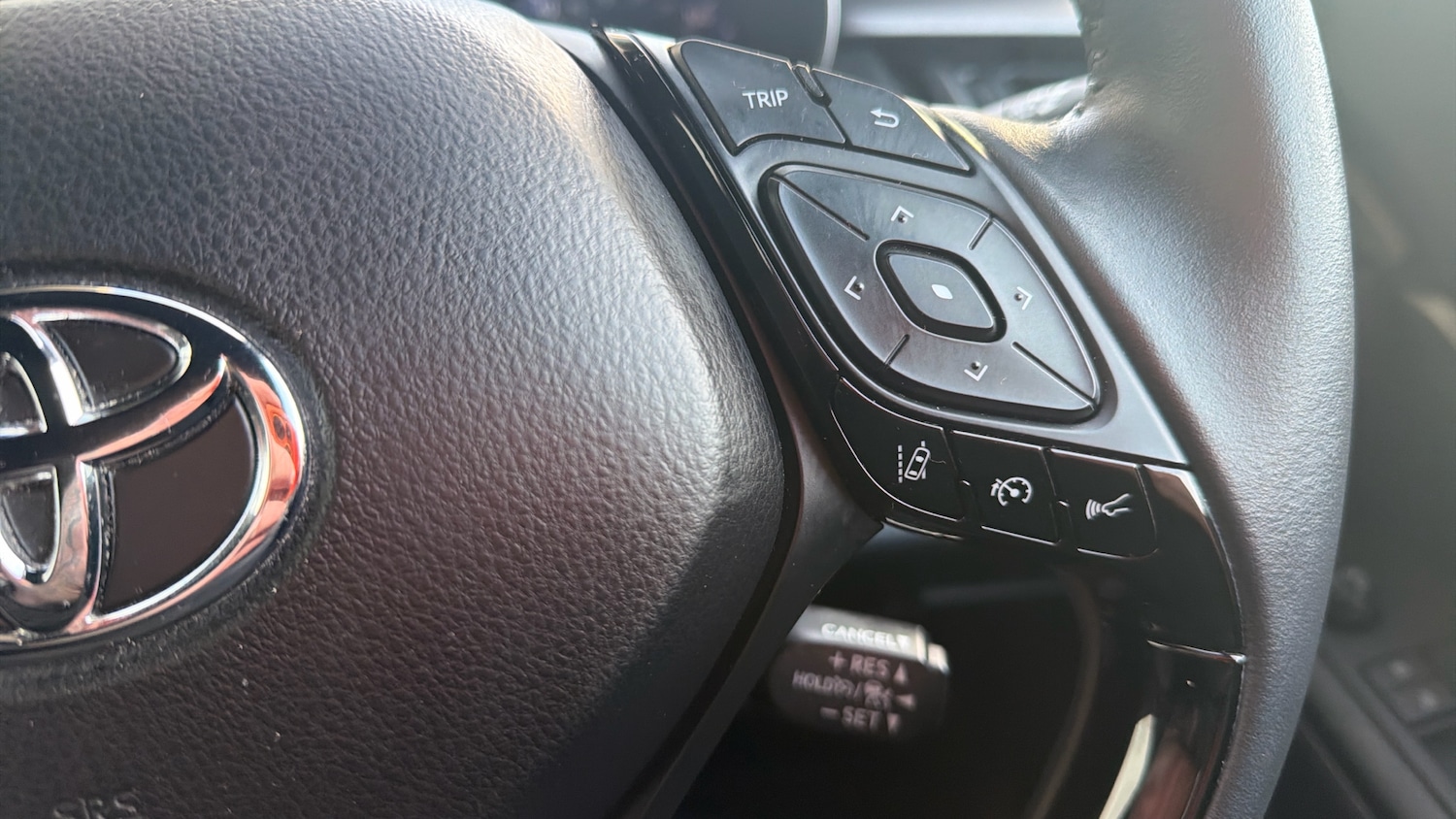 Used Toyota C-HR 2023 for sale - 77154288: Photo 28