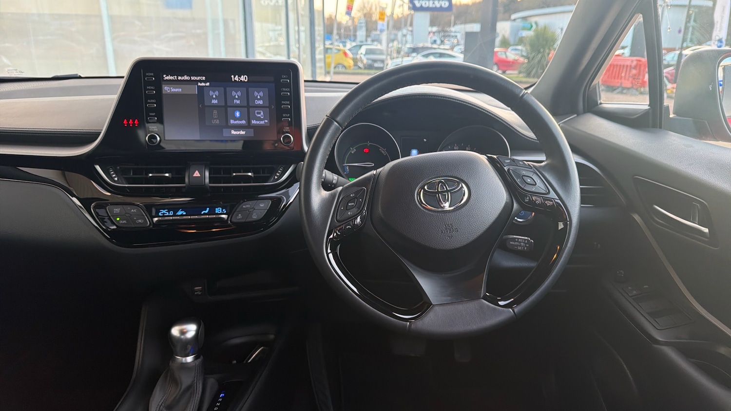 Used Toyota C-HR 2023 for sale - 77154288: Photo 8