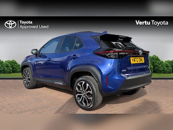 Used Toyota Yaris Cross 2023 for sale - 77997482: Photo