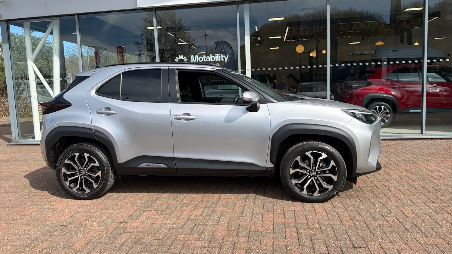 Used Toyota Yaris Cross 2023 for sale - 78222757: Photo 23