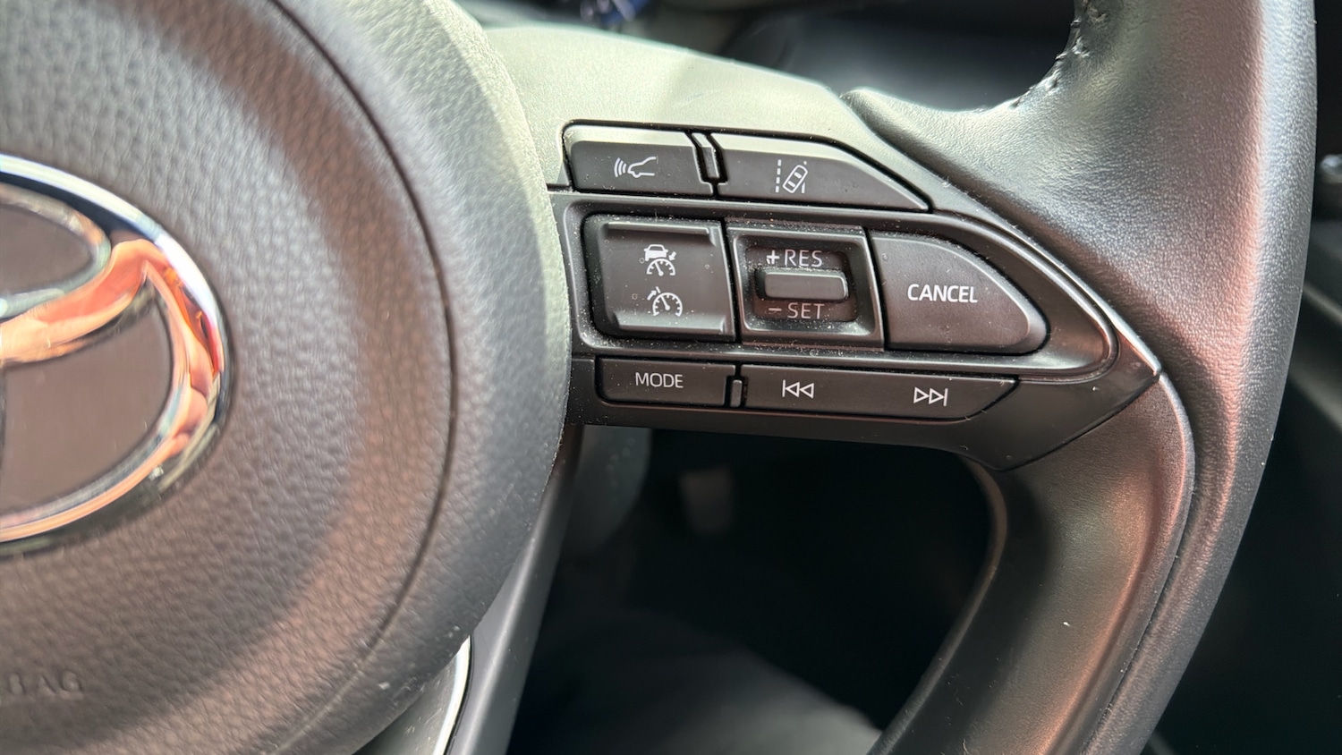 Used Toyota Yaris Cross 2023 for sale - 78222757: Photo 37