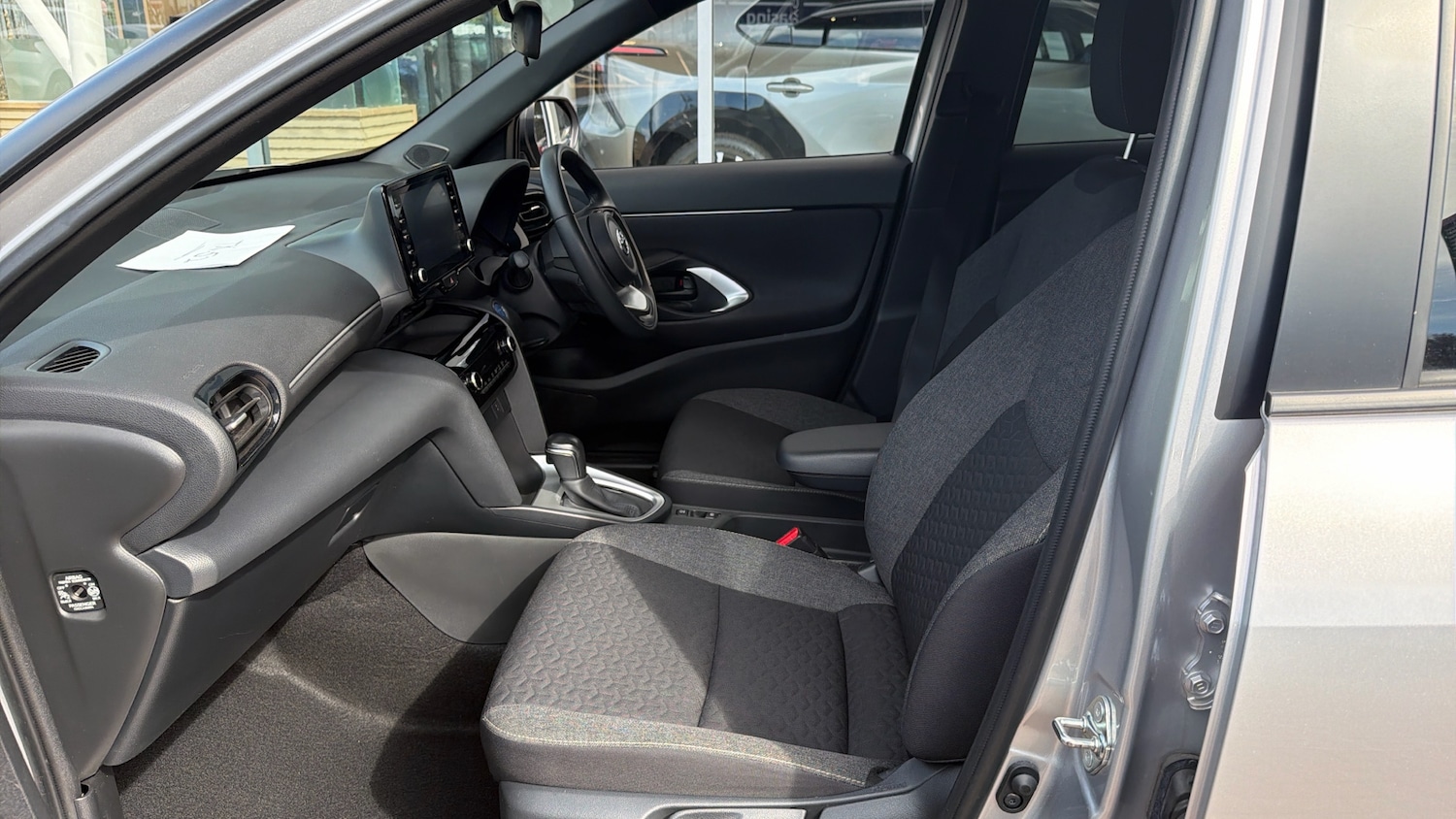 Used Toyota Yaris Cross 2023 for sale - 78222757: Photo 5