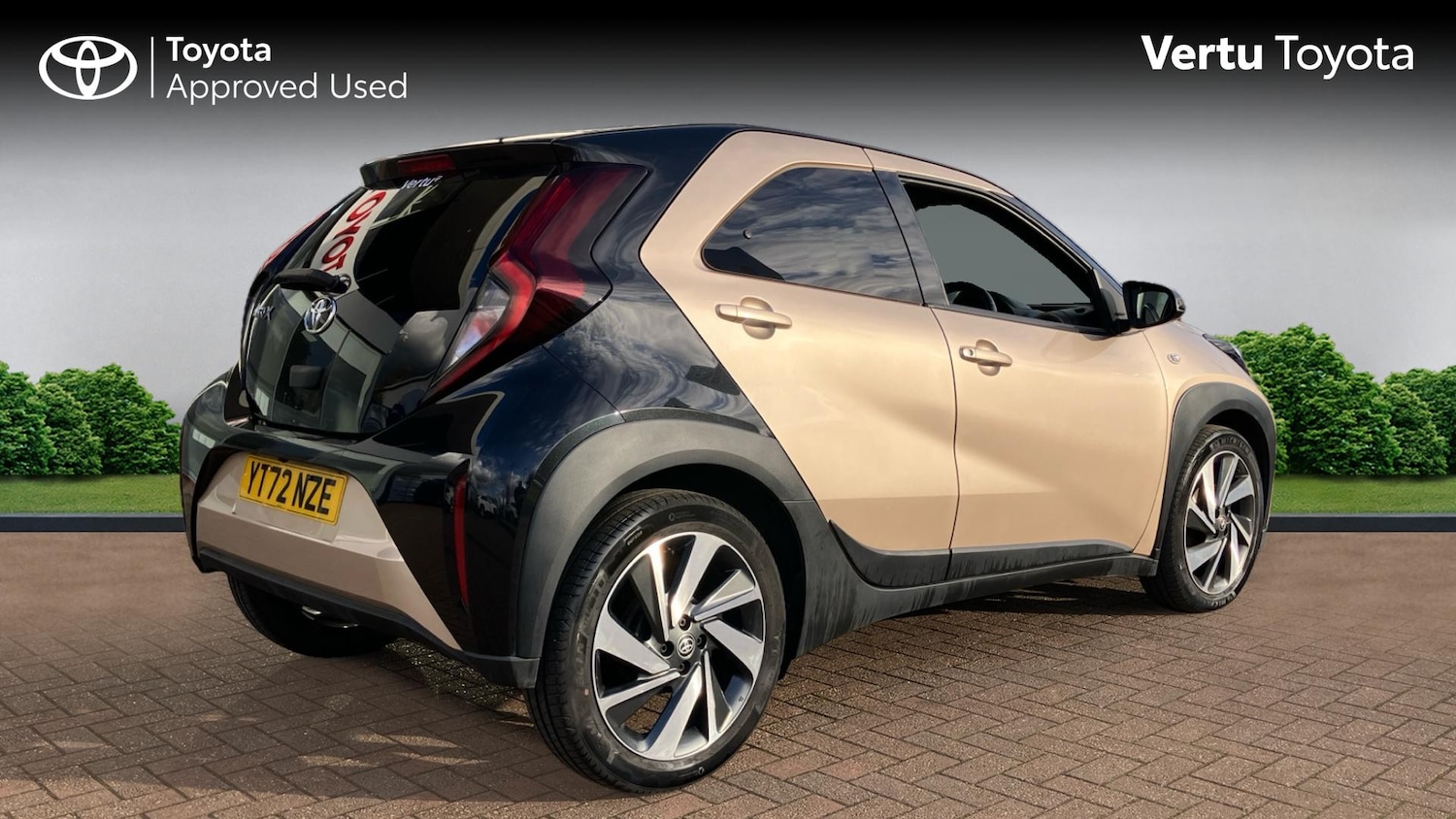 Used Toyota Aygo X 2022 for sale - 76329545: Photo 2