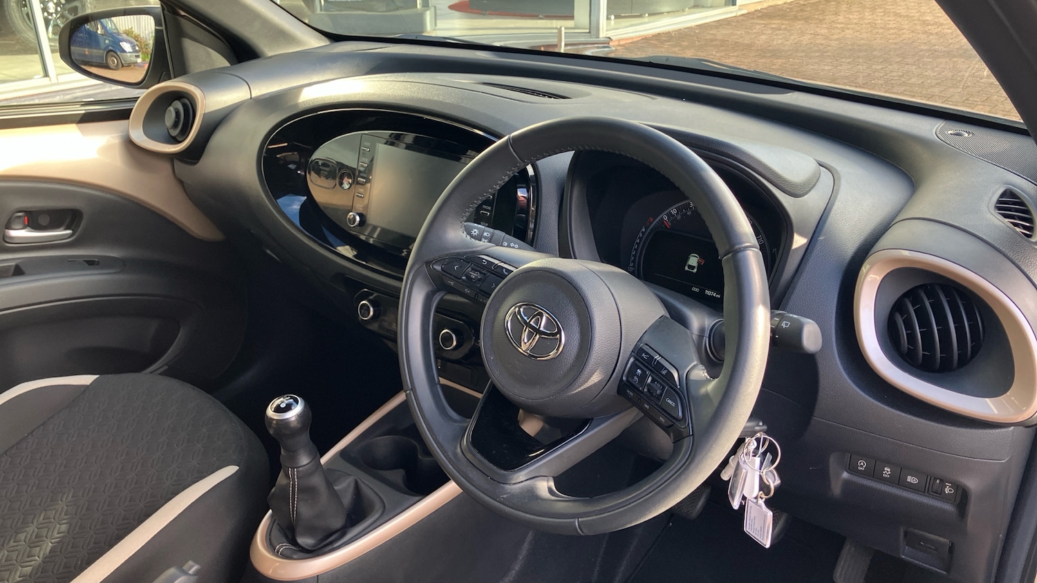 Used Toyota Aygo X 2022 for sale - 76329545: Photo 25