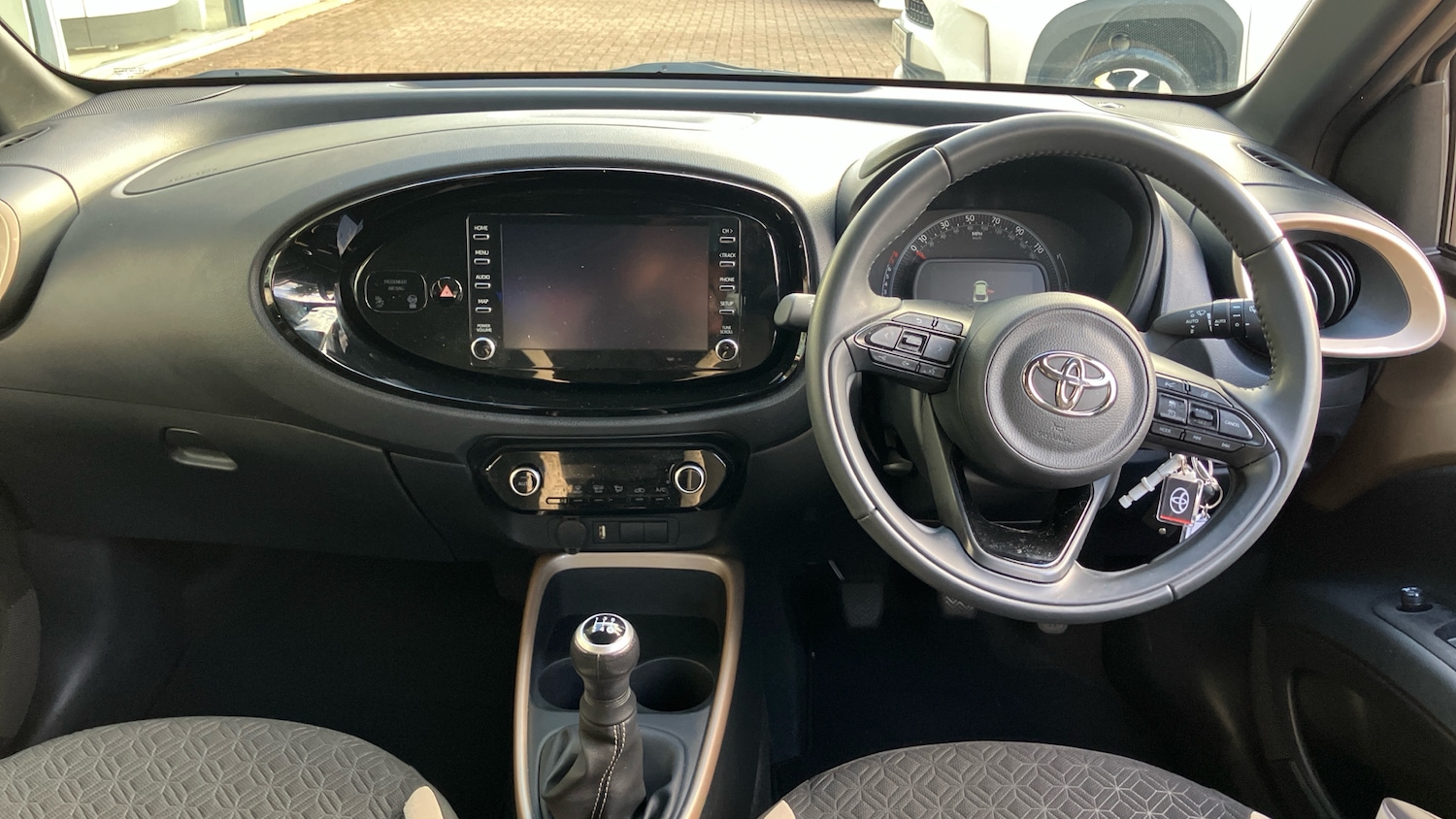 Used Toyota Aygo X 2022 for sale - 76329545: Photo 5
