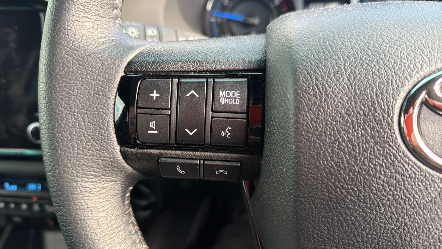 Used Toyota Hilux 2025 for sale - 76766781: Photo 28