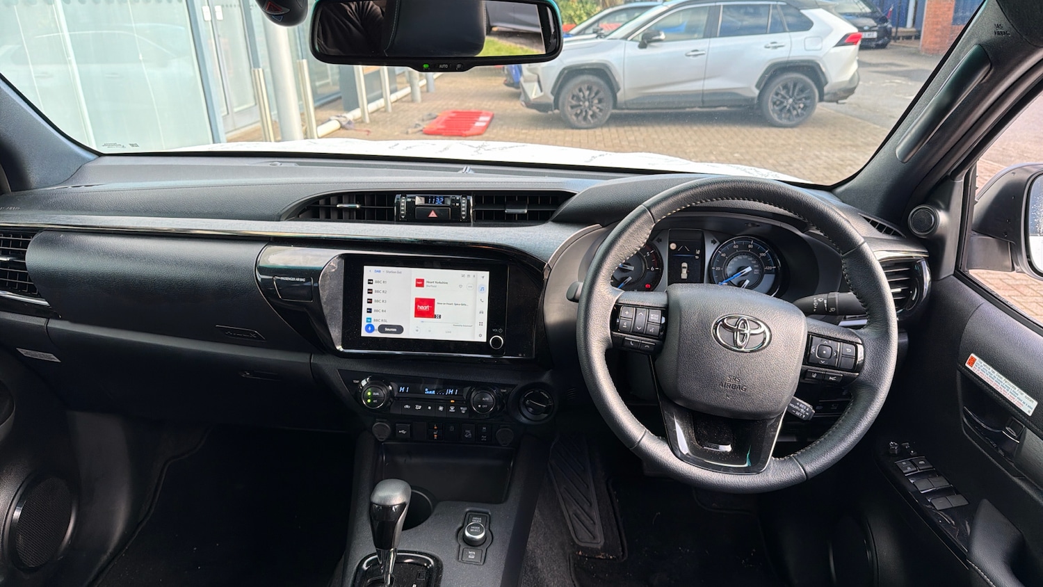 Used Toyota Hilux 2025 for sale - 76766781: Photo 5