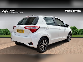 Used Toyota Yaris 2019 for sale - 79341045: Photo