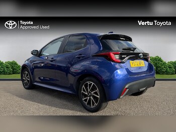 Used Toyota Yaris 2023 for sale - 77595188: Photo