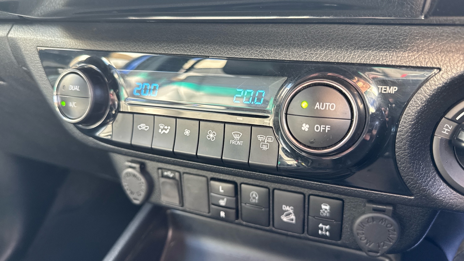 Used Toyota Hilux 2022 for sale - 76594523: Photo 41