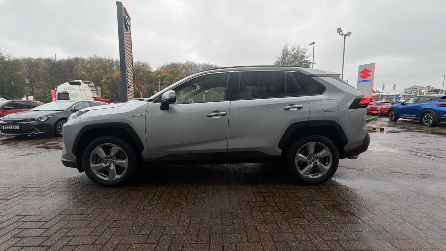 Used Toyota RAV4 2020 for sale - 76545175: Photo 17