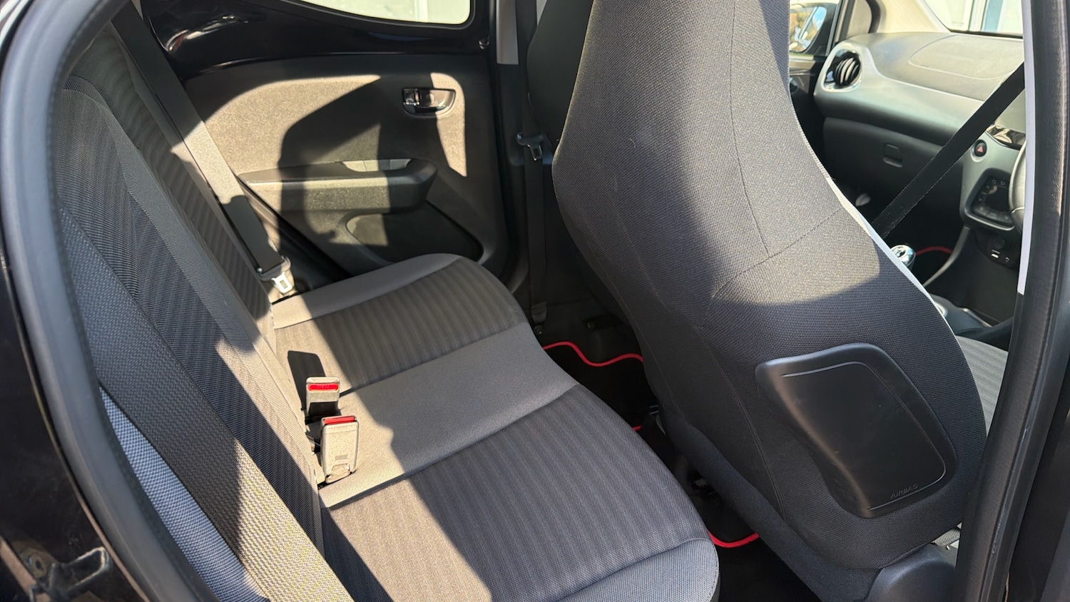 Used Toyota AYGO 2019 for sale - 76796819: Photo 12