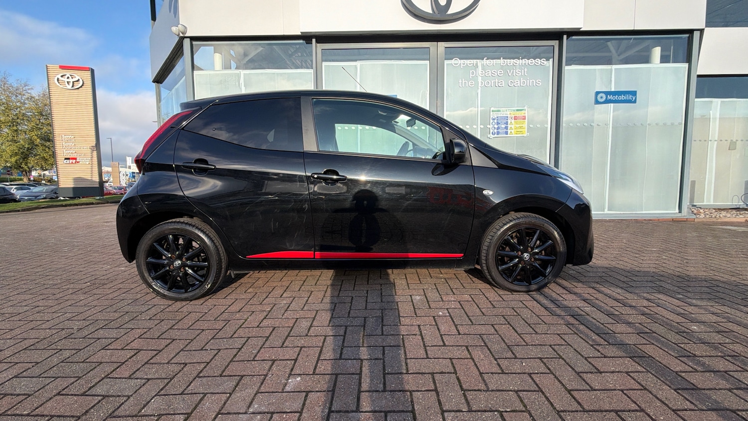 Used Toyota AYGO 2019 for sale - 76796819: Photo 16