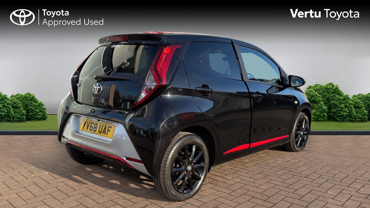 Used Toyota AYGO 2019 for sale - 76796819: Photo 2