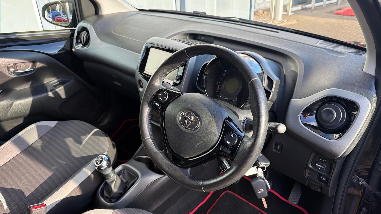 Used Toyota AYGO 2019 for sale - 76796819: Photo 25