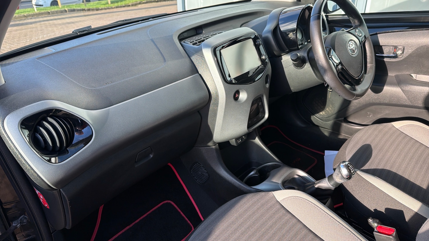 Used Toyota AYGO 2019 for sale - 76796819: Photo 34