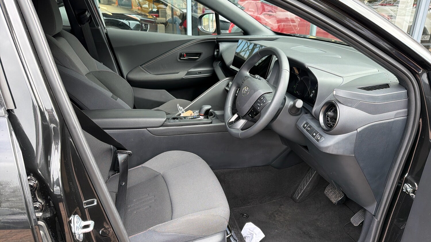 Used Toyota C-HR 2025 for sale - 78185889: Photo 11