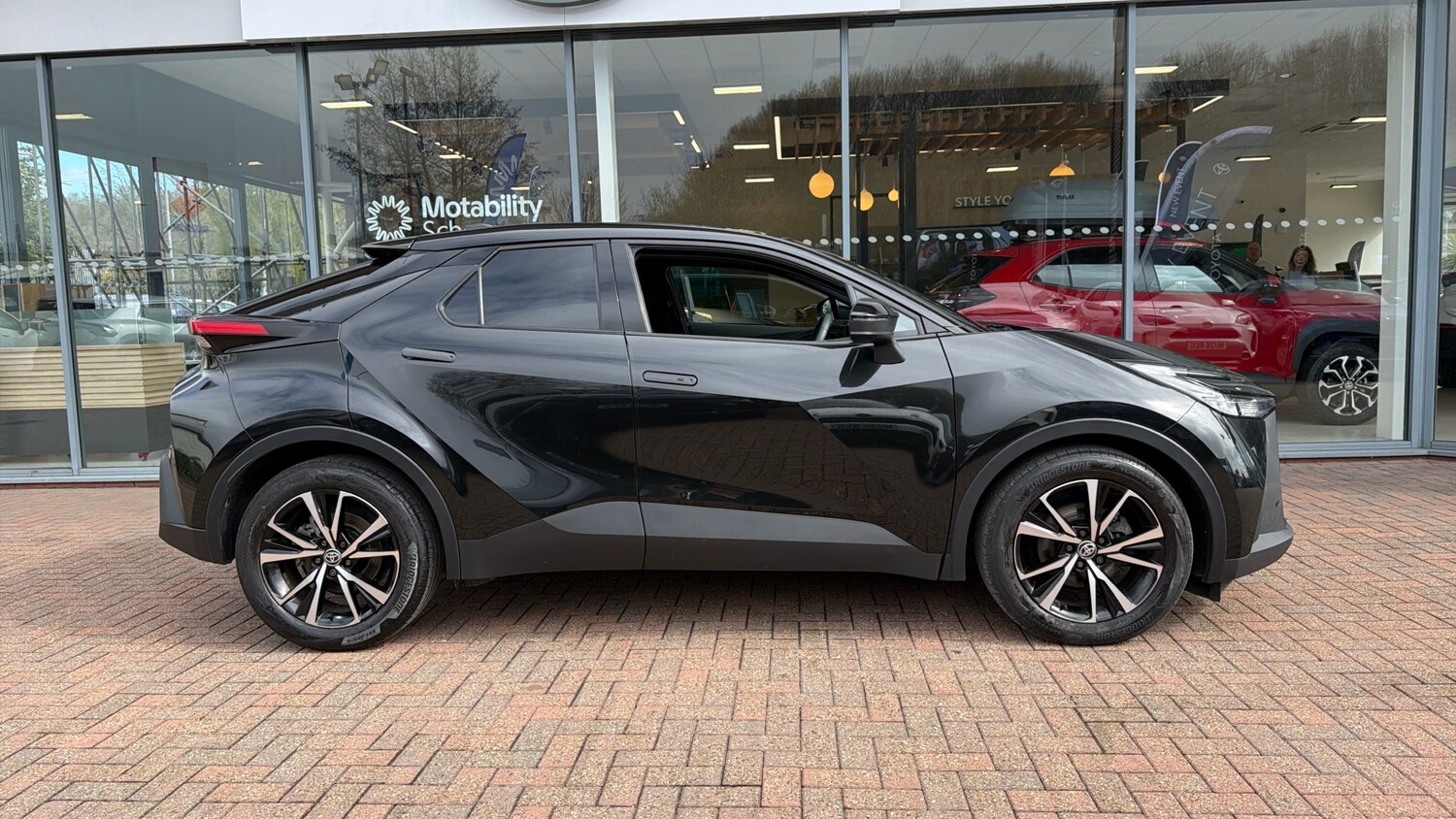 Used Toyota C-HR 2025 for sale - 78185889: Photo 16