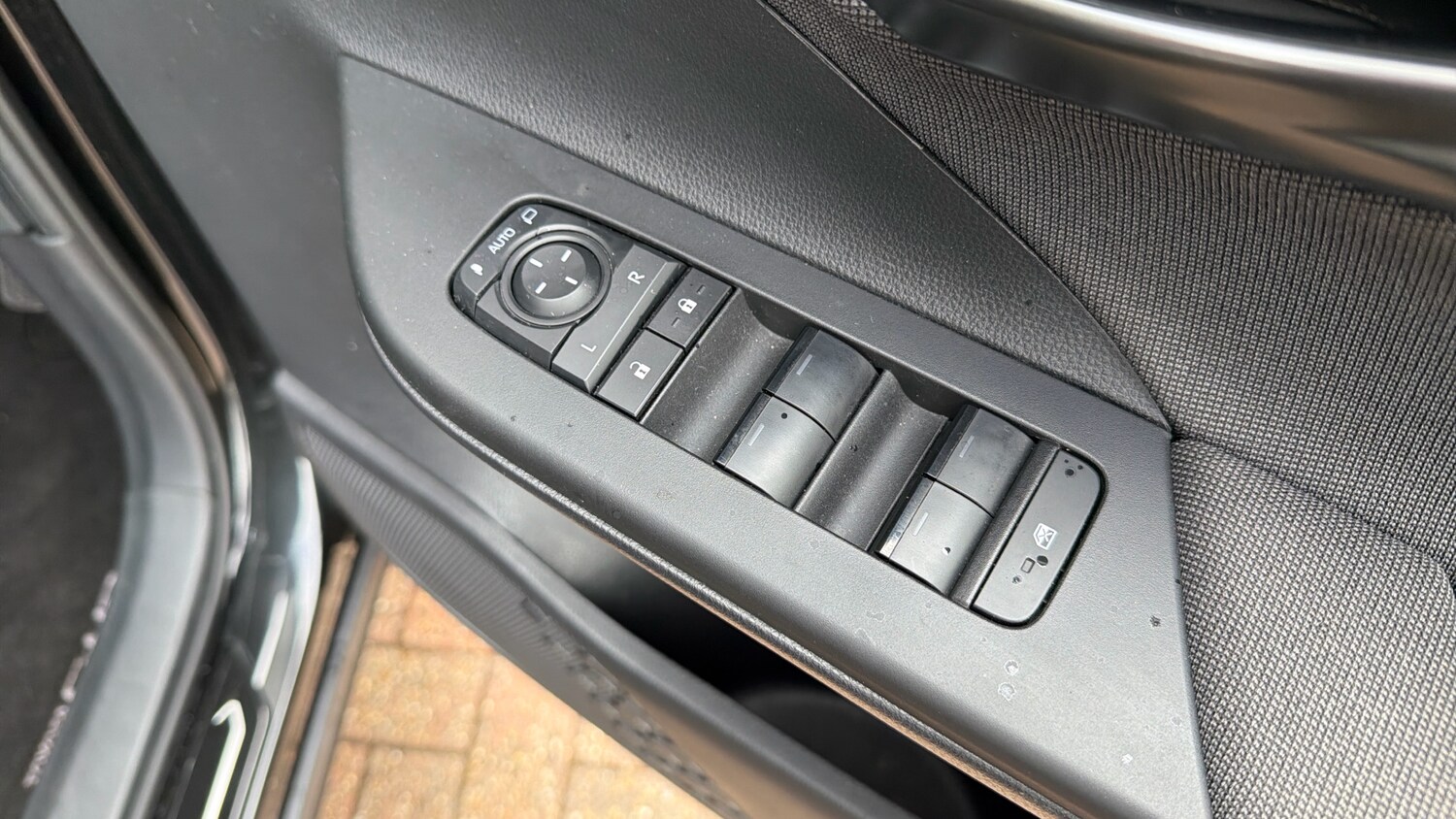 Used Toyota C-HR 2025 for sale - 78185889: Photo 21