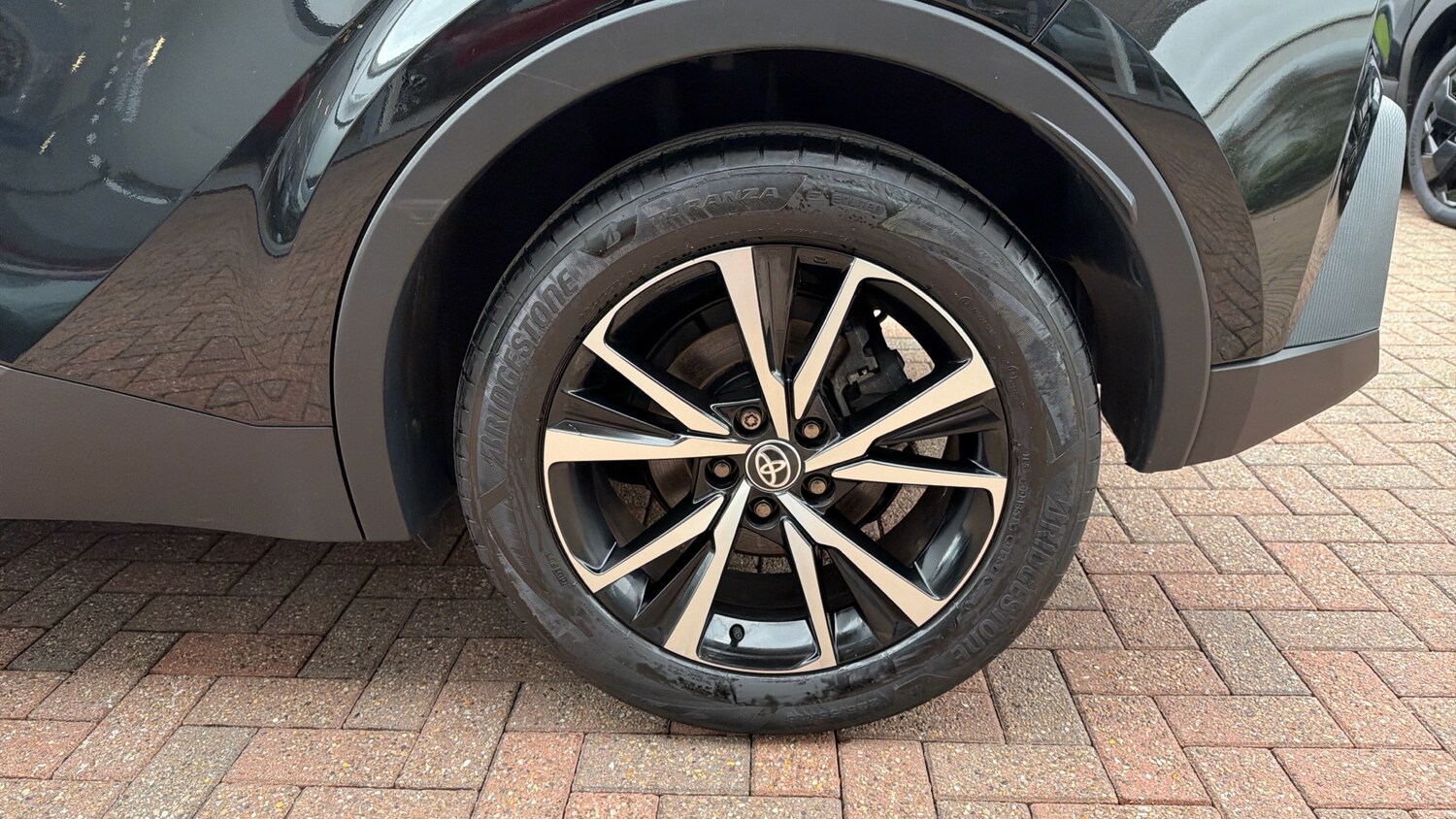 Used Toyota C-HR 2025 for sale - 78185889: Photo 29