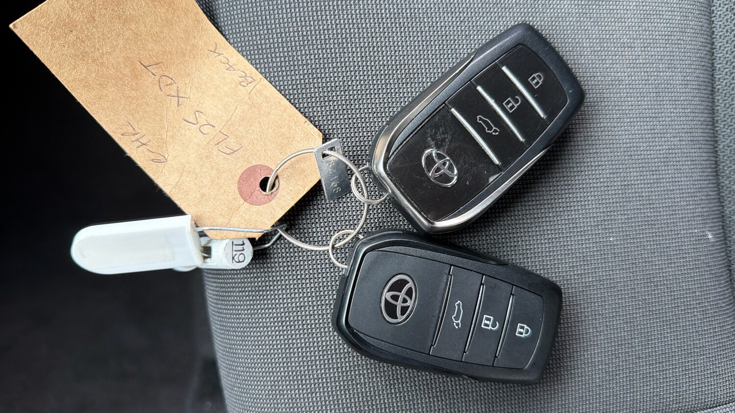 Used Toyota C-HR 2025 for sale - 78185889: Photo 31