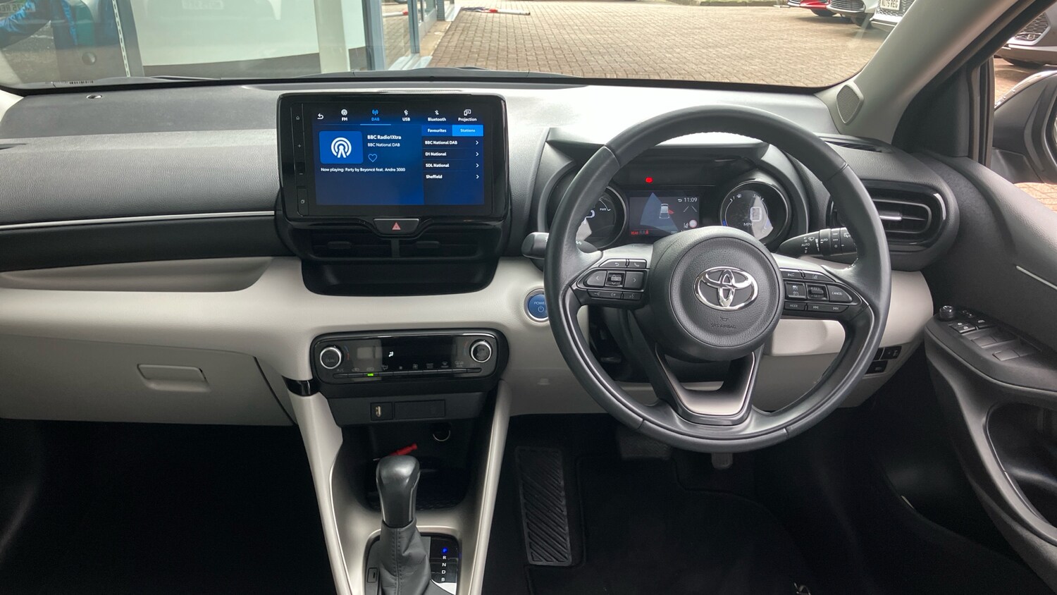 Used Toyota Yaris 2023 for sale - 75997254: Photo 5