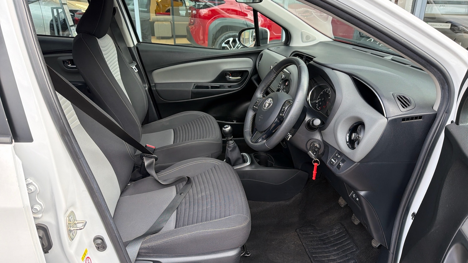 Used Toyota Yaris 2019 for sale - 77718501: Photo 11