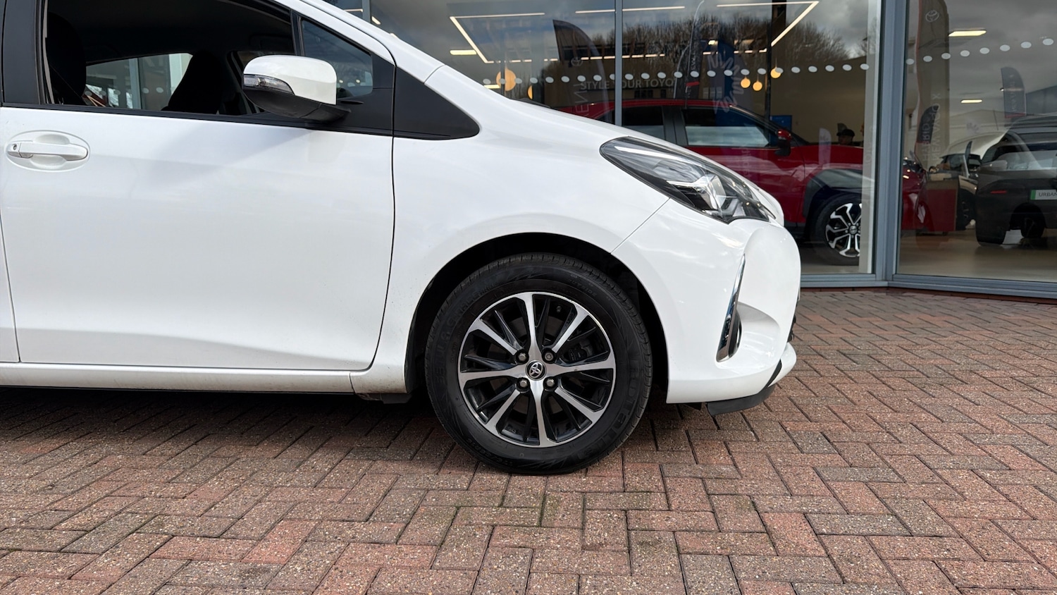 Used Toyota Yaris 2019 for sale - 77718501: Photo 18