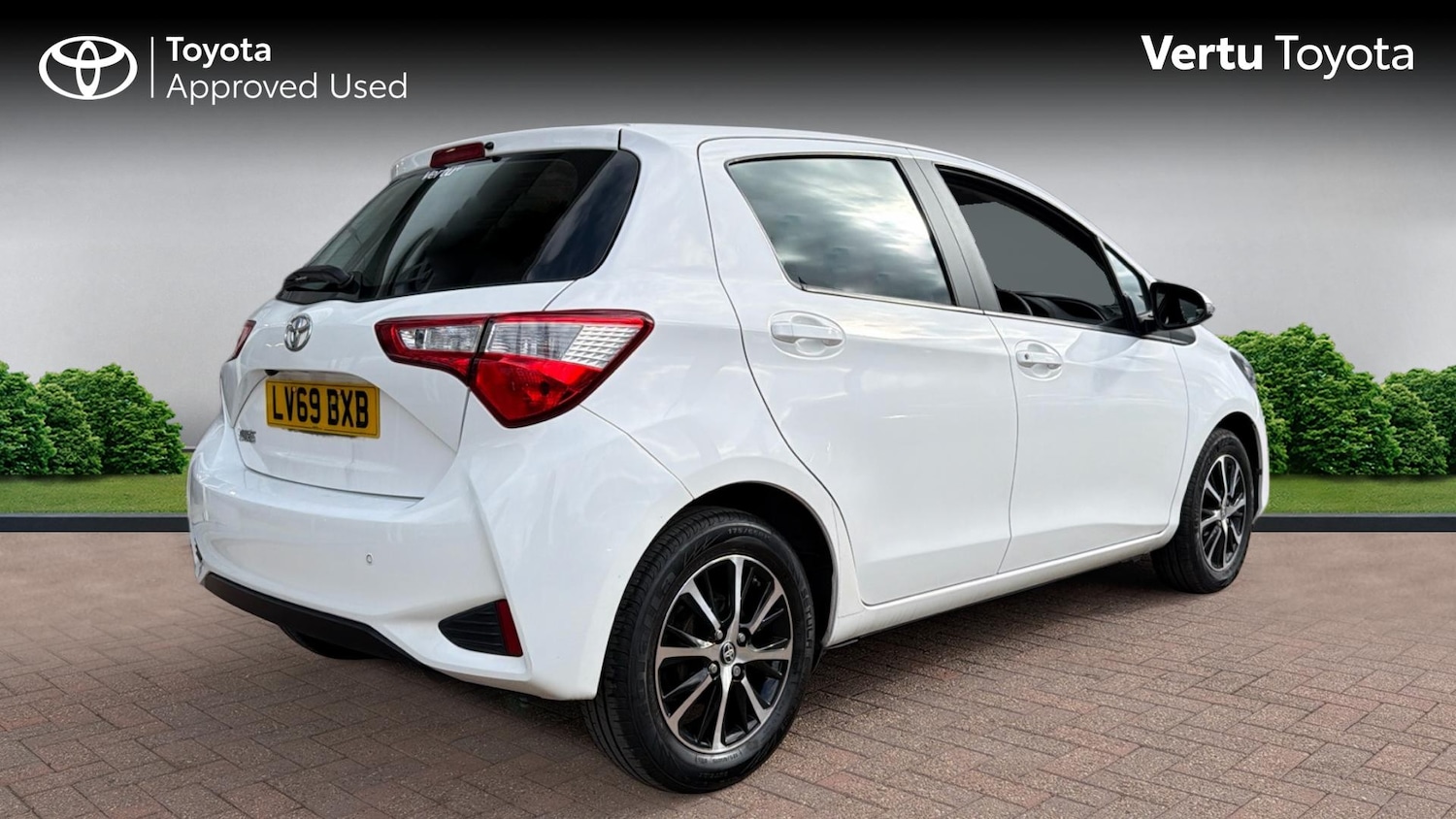 Used Toyota Yaris 2019 for sale - 77718501: Photo 2