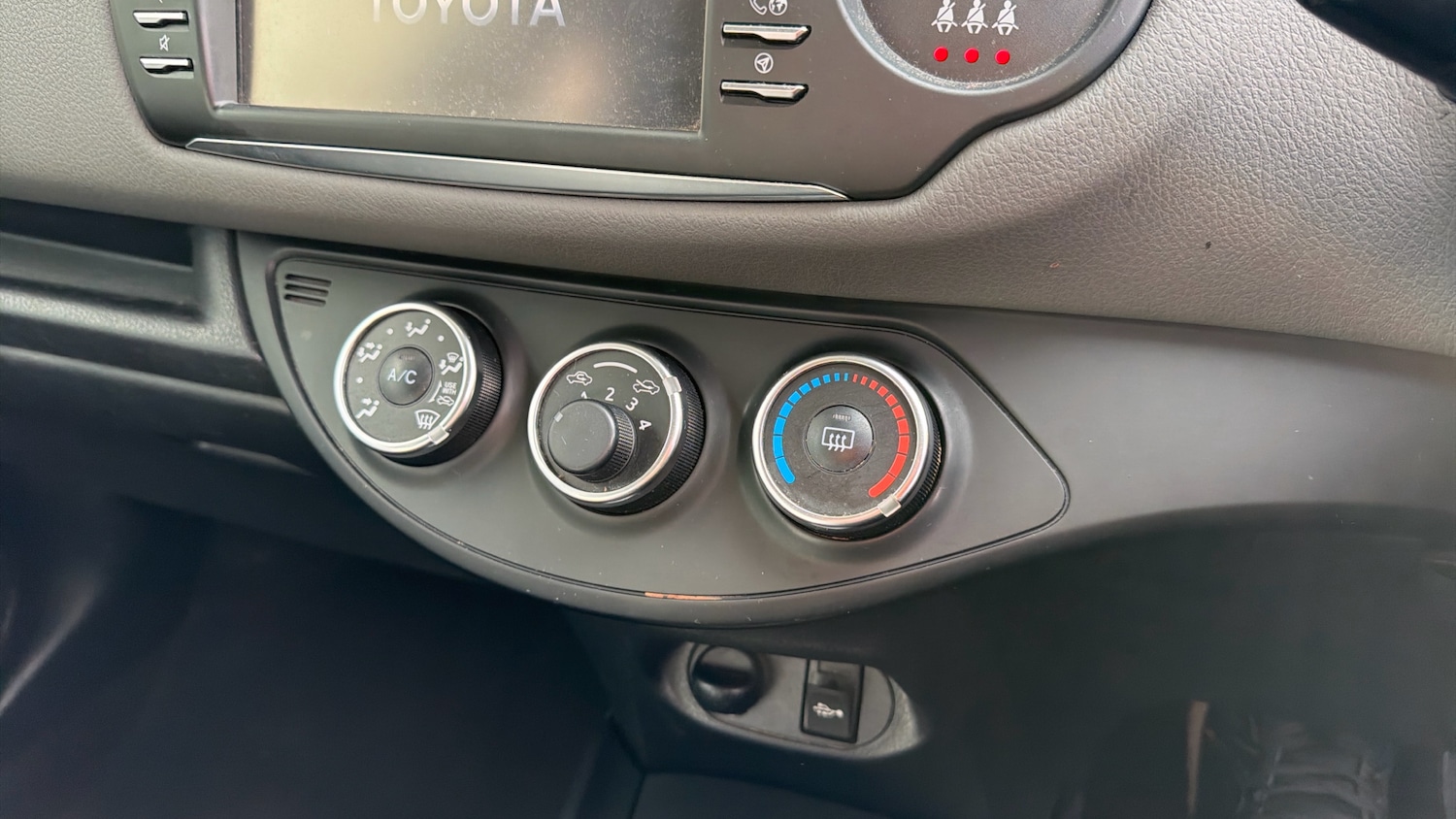 Used Toyota Yaris 2019 for sale - 77718501: Photo 29