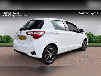 Used Toyota Yaris 2019 for sale - 77718501: Photo