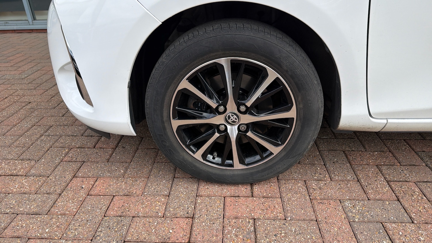 Used Toyota Yaris 2019 for sale - 77718501: Photo 33