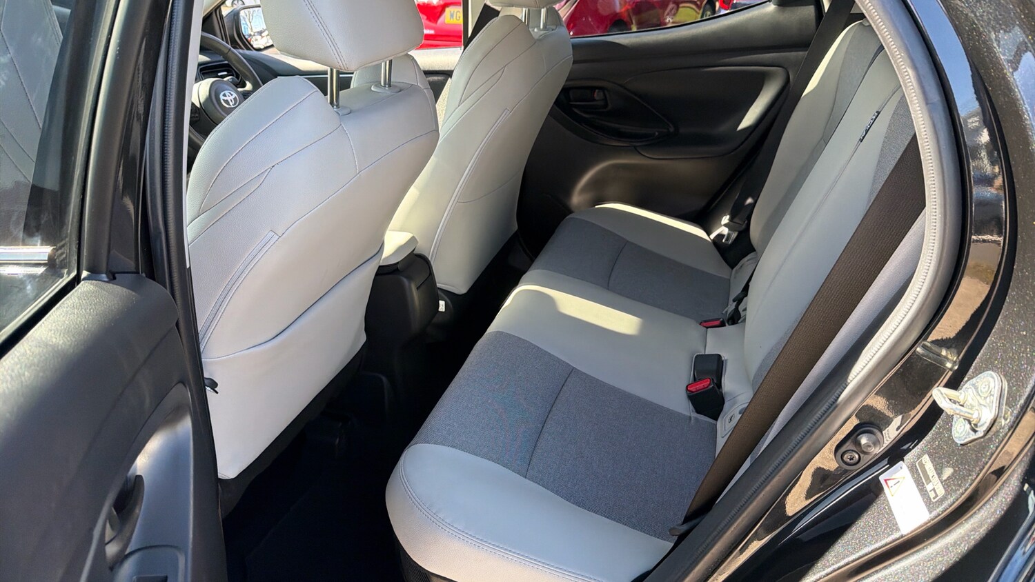 Used Toyota Yaris 2023 for sale - 77988983: Photo 13