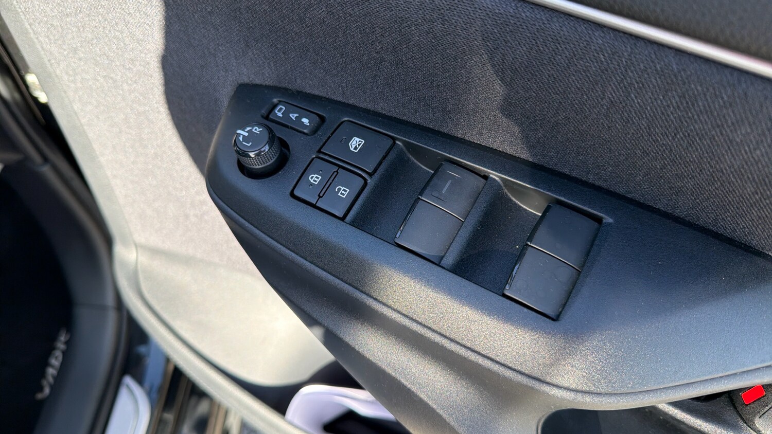 Used Toyota Yaris 2023 for sale - 77988983: Photo 26