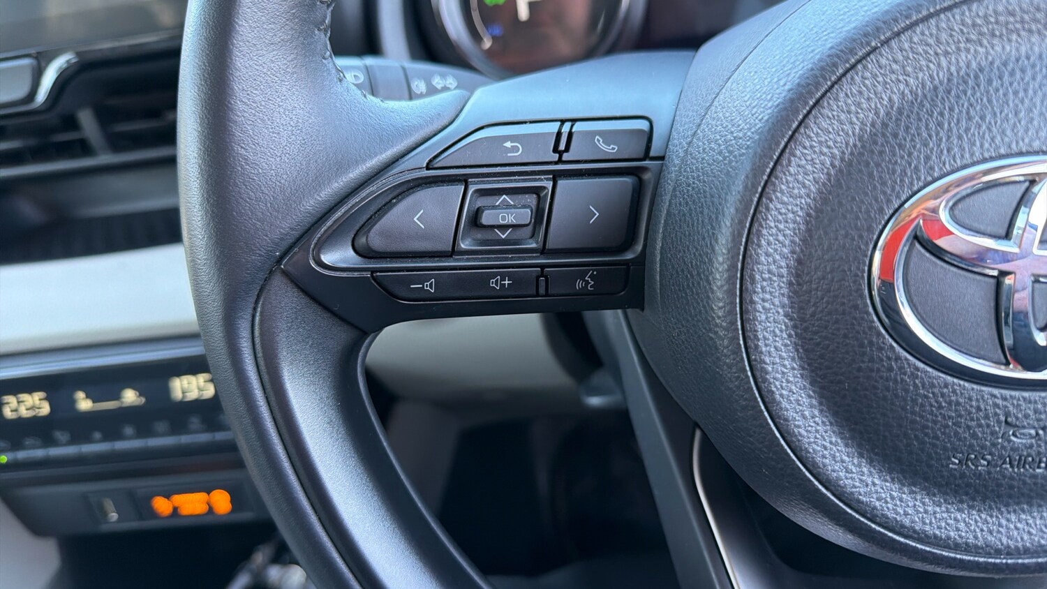 Used Toyota Yaris 2023 for sale - 77988983: Photo 27