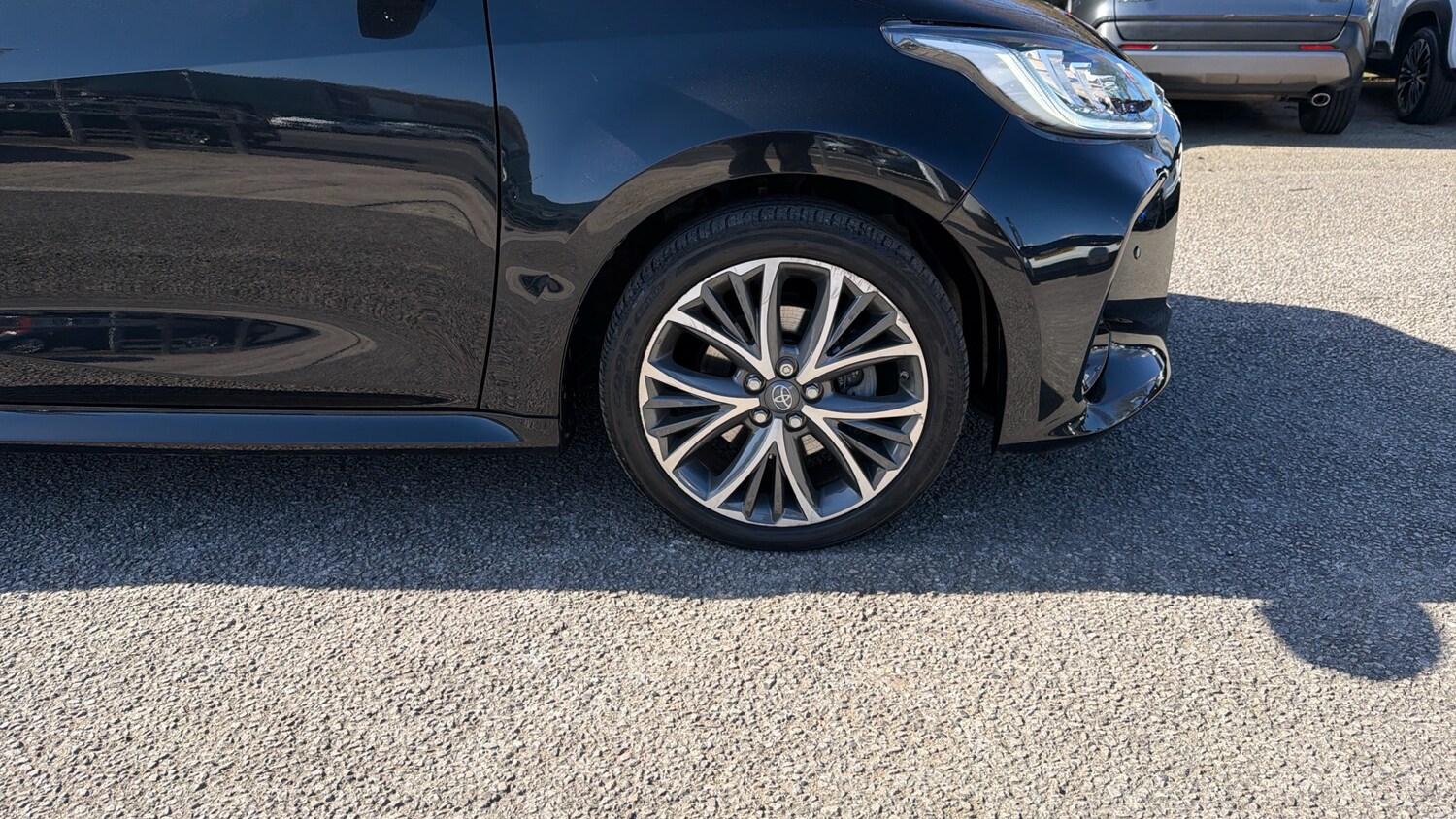 Used Toyota Yaris 2023 for sale - 77988983: Photo 31