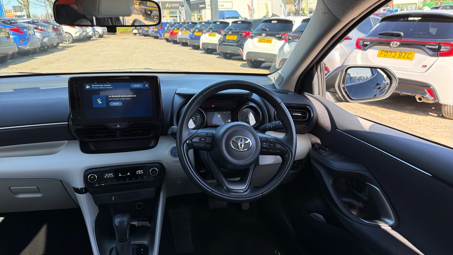 Used Toyota Yaris 2023 for sale - 77988983: Photo 6