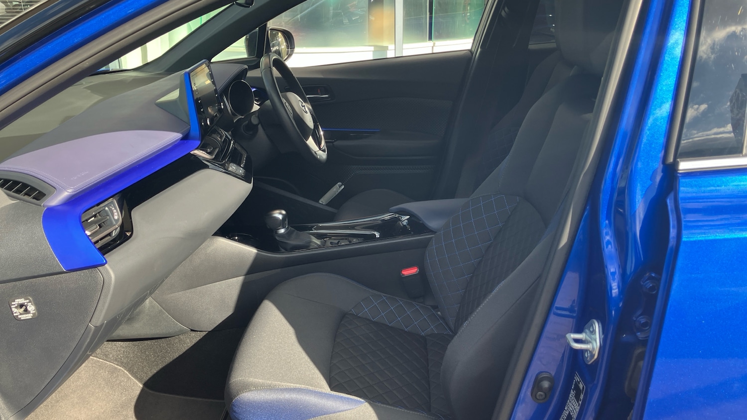 Used Toyota C-HR 2021 for sale - 76321688: Photo 10