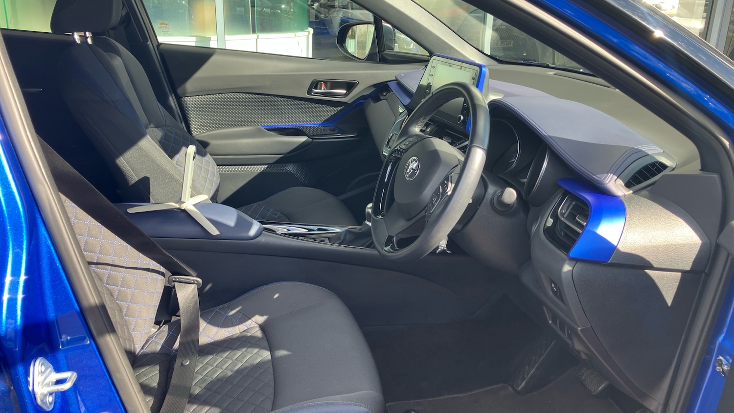 Used Toyota C-HR 2021 for sale - 76321688: Photo 11