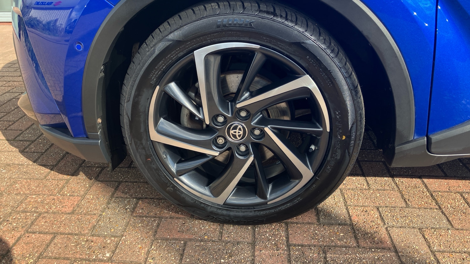 Used Toyota C-HR 2021 for sale - 76321688: Photo 32