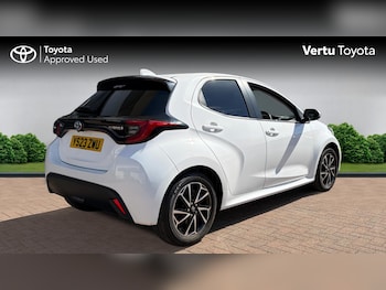 Used Toyota Yaris 2023 for sale - 78185880: Photo