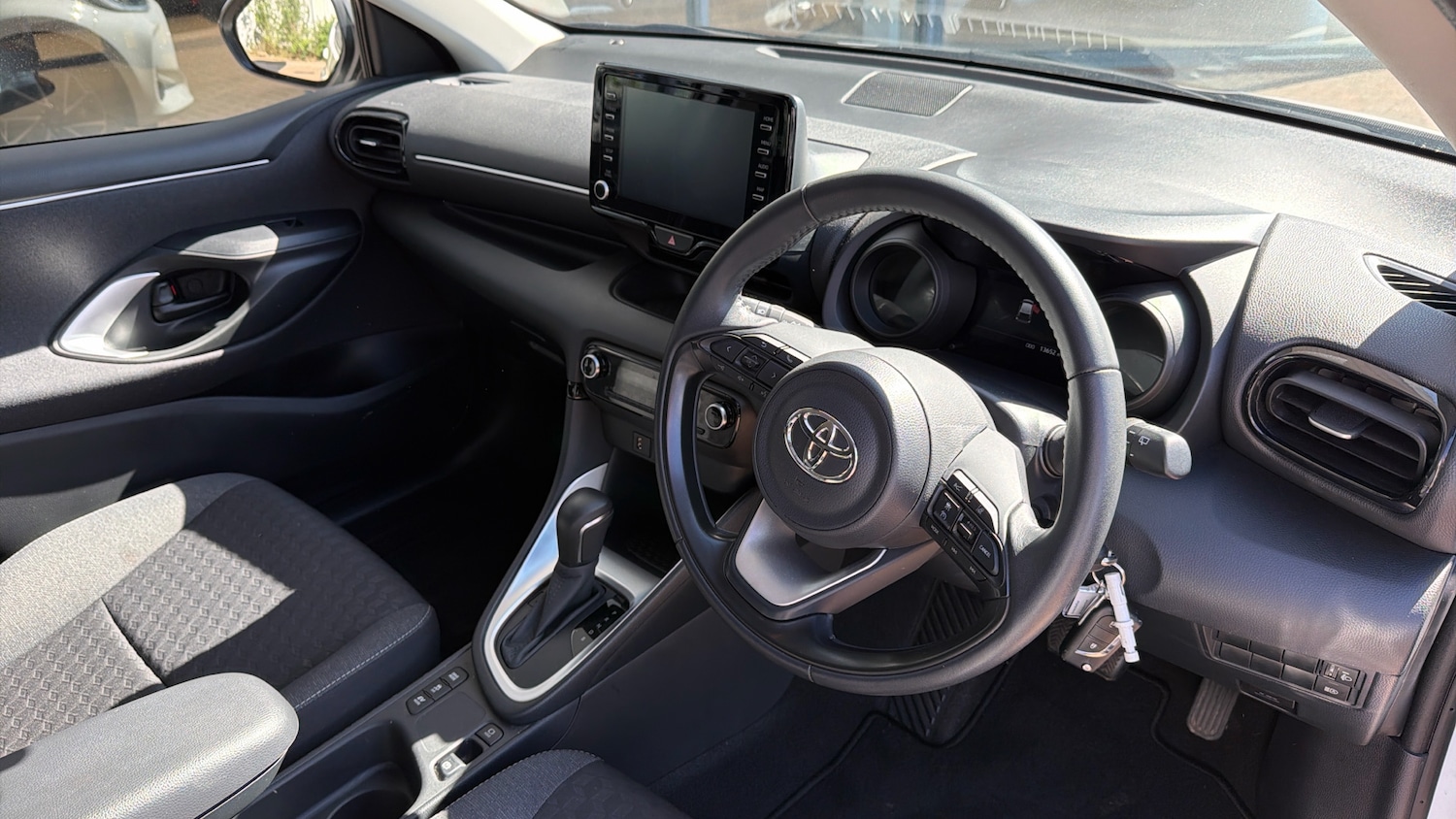 Used Toyota Yaris 2023 for sale - 78185880: Photo 34