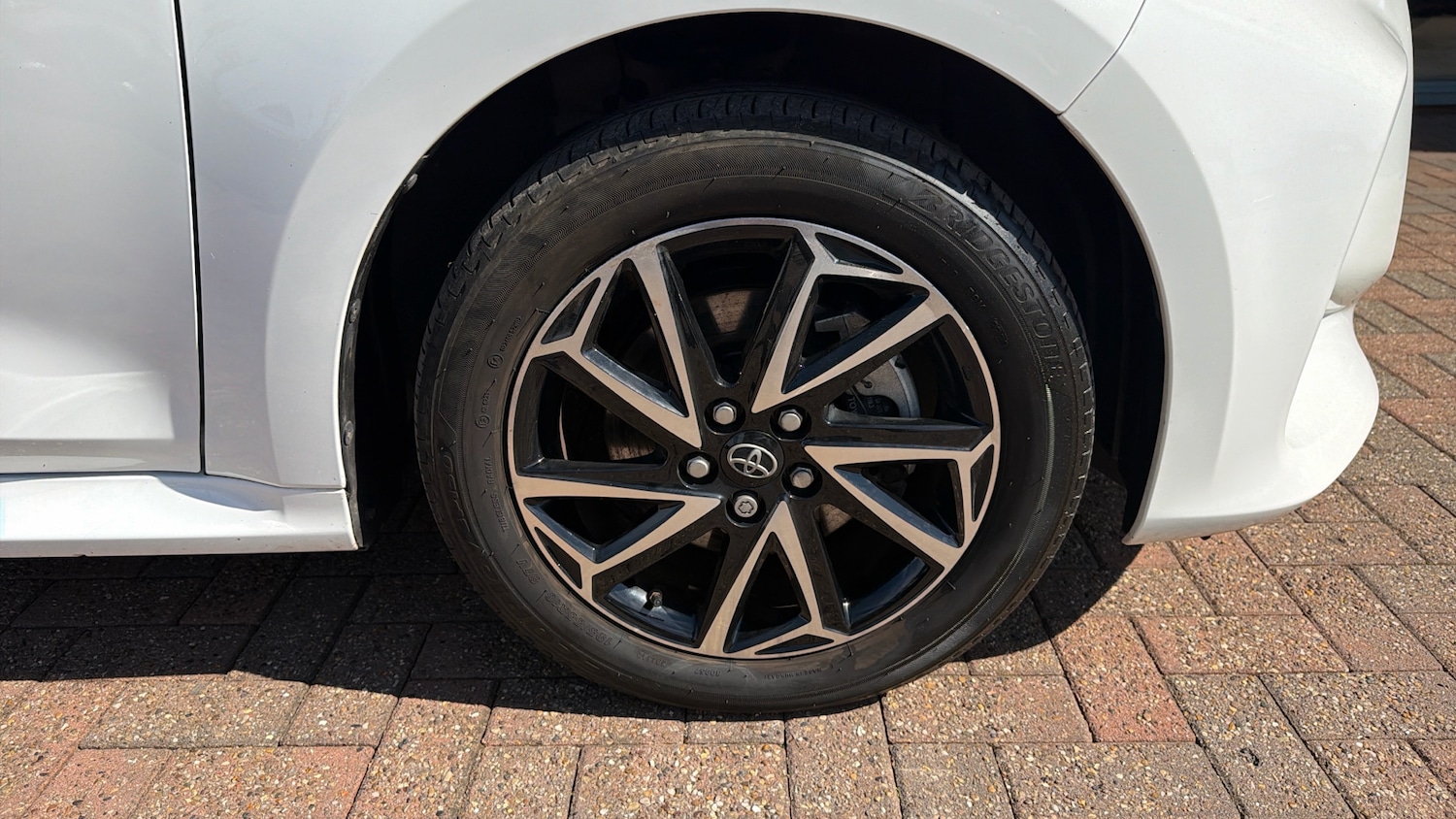 Used Toyota Yaris 2023 for sale - 78185880: Photo 40