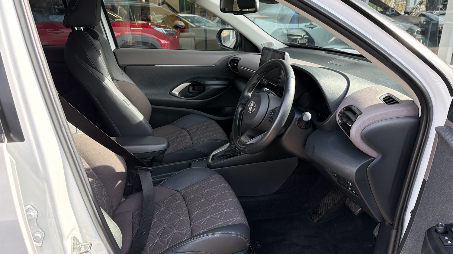 Used Toyota Yaris Cross 2022 for sale - 77595146: Photo 11