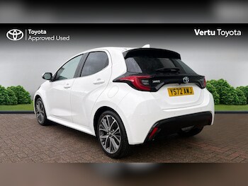 Used Toyota Yaris 2022 for sale - 76894399: Photo