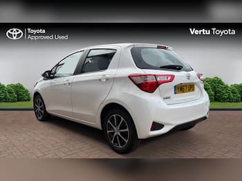 Used Toyota Yaris 2018 for sale - 79800782: Photo