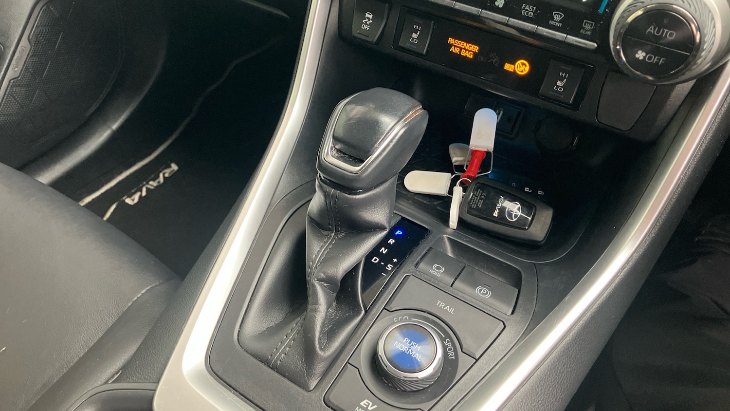 Used Toyota RAV4 2019 for sale - 76958416: Photo 31