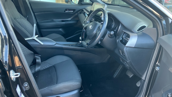 Used Toyota C-HR 2022 for sale - 76183162: Photo 11