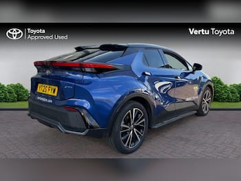 Used Toyota C-HR 2026 for sale - 79720508: Photo